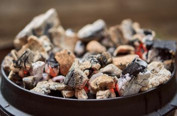 Selecting The Right Size And Shape For Your Dutch Oven Needs