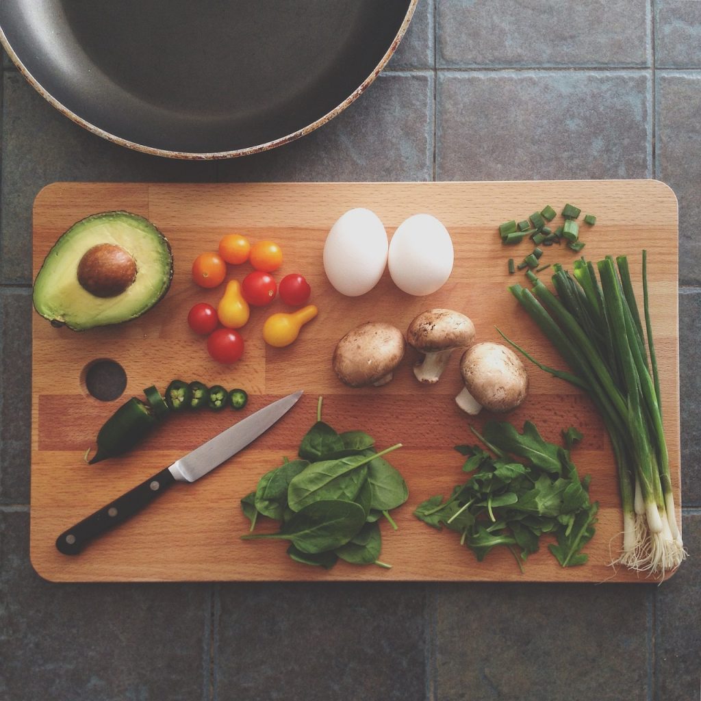 Saucepan: Stovetop To Oven Transitions